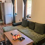 شقة فندقية Raikov