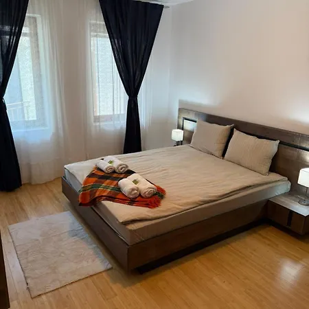Raikov Aparthotel 3*