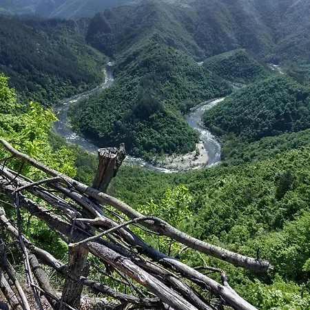 Aparthotel Raikov 3*